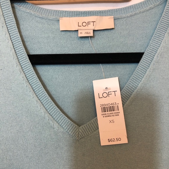 NWT LOFT Floral V-neck Mixed Media Sweater floral touch long sleeve office work - Picture 7 of 15